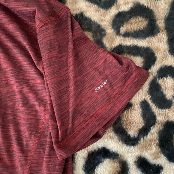 Men’s Maroon Dri Fit Shirt Size XL - Picture 4 of 5